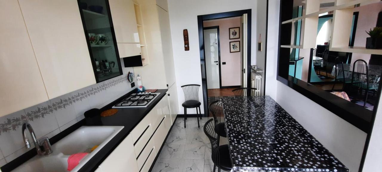La Terrazza Casa Vacanza Carenno Exteriör bild