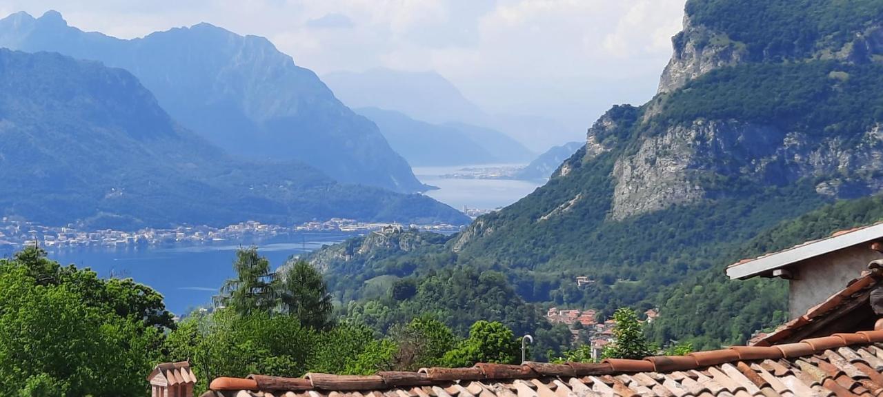 La Terrazza Casa Vacanza Lägenhet Carenno Exteriör bild