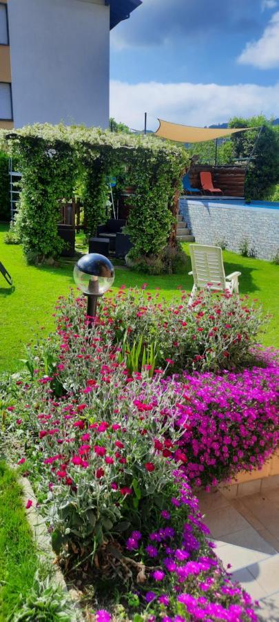 La Terrazza Casa Vacanza Carenno Exteriör bild