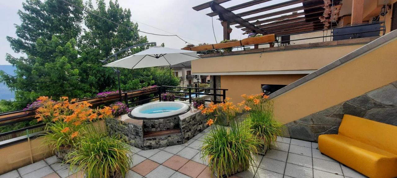 La Terrazza Casa Vacanza Carenno Exteriör bild